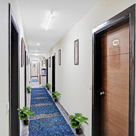 Hotel O Royal Regency Ghaziabád Exteriér fotografie